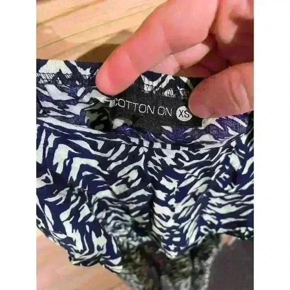 CottonOn Geometric Print Lightweight SunDress, size XS - Picture 3 of 7